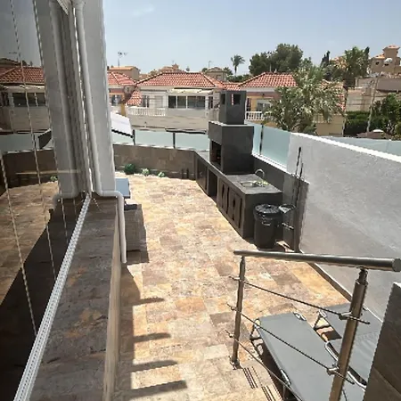 Casa Con Piscina 圣米格尔德萨利纳斯