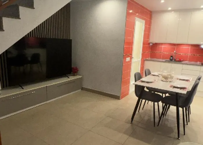 Casa Con Piscina 圣米格尔德萨利纳斯